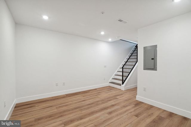 156 W CUMBERLAND ST, Philadelphia, PA 19133