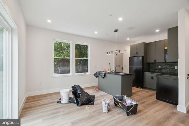 156 W CUMBERLAND ST, Philadelphia, PA 19133