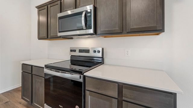 647 Sky Muse Drive, Lavon, TX 75166