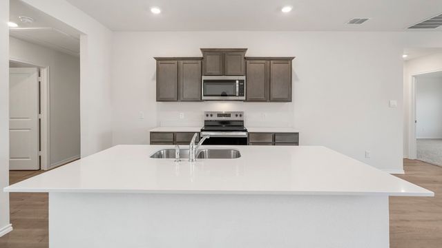 647 Sky Muse Drive, Lavon, TX 75166