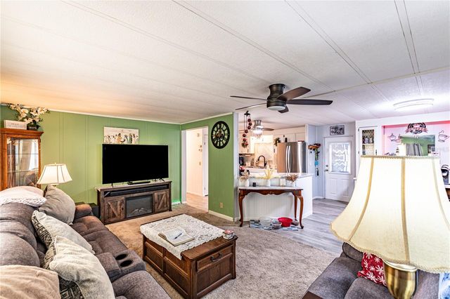 39437 ELGIN DRIVE, Zephyrhills, FL 33542