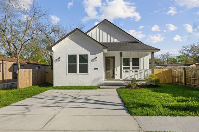 615 Lettie Street, Richmond, TX 77469