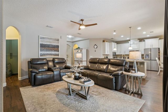 4042 CHANDLER ESTATES DRIVE, Apopka, FL 32712