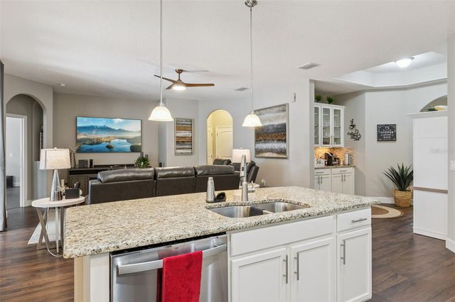 4042 CHANDLER ESTATES DRIVE, Apopka, FL 32712