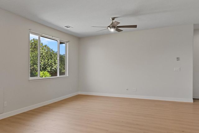 9895 Sheffield Way, Elk Grove, CA 95757