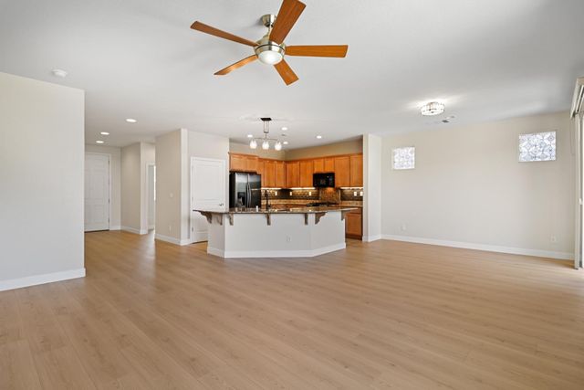 9895 Sheffield Way, Elk Grove, CA 95757