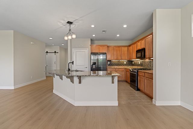 9895 Sheffield Way, Elk Grove, CA 95757