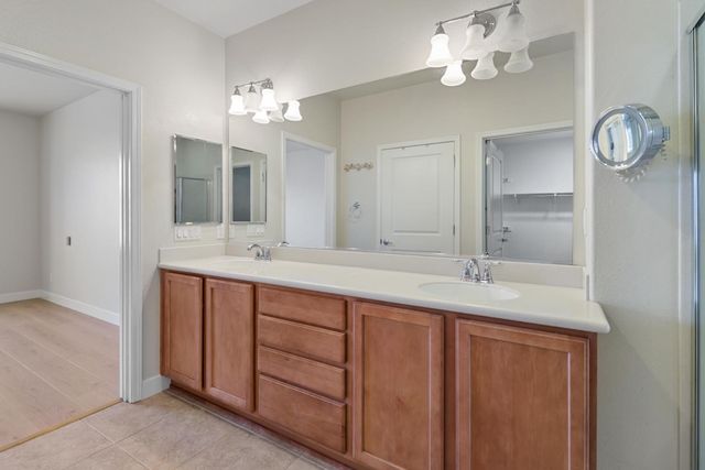 9895 Sheffield Way, Elk Grove, CA 95757