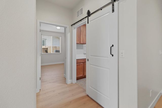 9895 Sheffield Way, Elk Grove, CA 95757