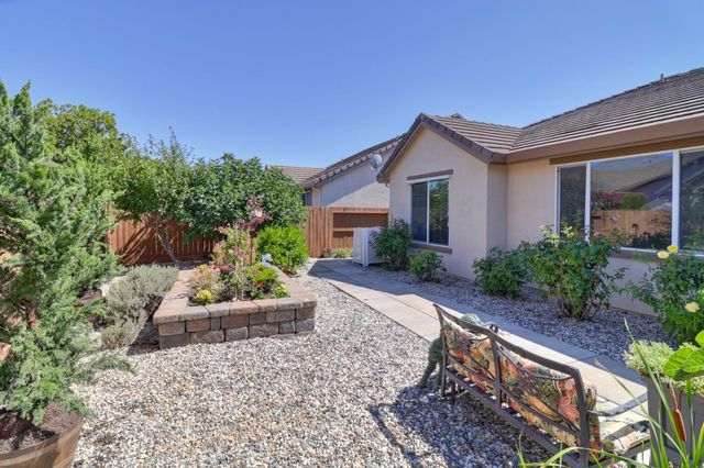 9895 Sheffield Way, Elk Grove, CA 95757