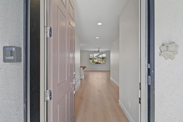 9895 Sheffield Way, Elk Grove, CA 95757