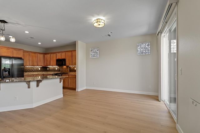 9895 Sheffield Way, Elk Grove, CA 95757