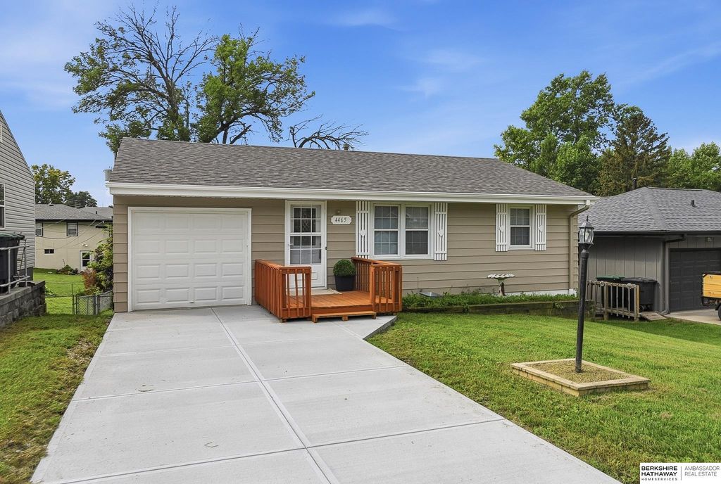 4465 Dayton Street, Omaha, NE 68107