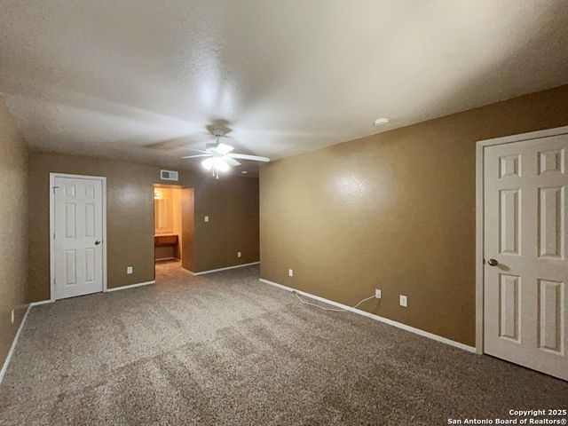 2802 Lasses Blvd Apt 42, San Antonio, TX 78223