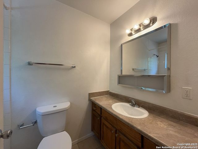 2802 Lasses Blvd Apt 42, San Antonio, TX 78223