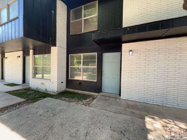 2802 Lasses Blvd Apt 42, San Antonio, TX 78223