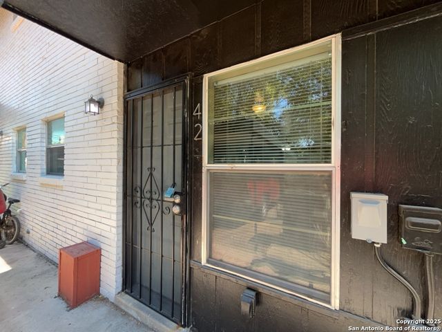 2802 Lasses Blvd Apt 42, San Antonio, TX 78223
