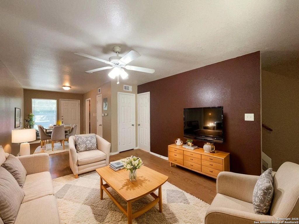 2802 Lasses Blvd Apt 42, San Antonio, TX 78223