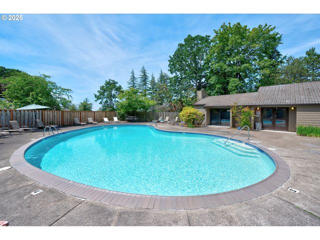 56 GALEN St, Lake Oswego, OR 97035