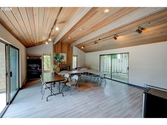 56 GALEN St, Lake Oswego, OR 97035