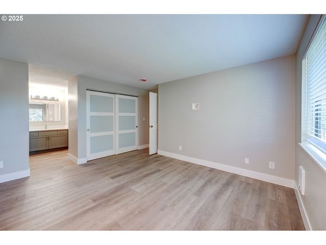 56 GALEN St, Lake Oswego, OR 97035