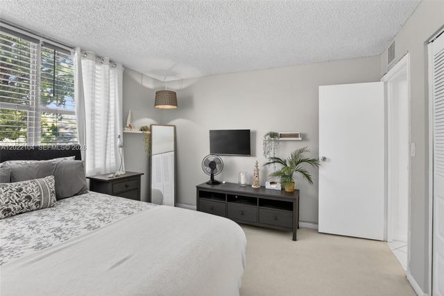 3771 Environ Blvd 355, Lauderhill, FL 33319