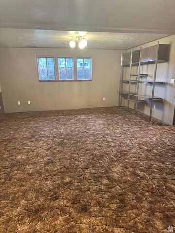 3700 S RIVER VALLEY DR, Riverdale, UT 84405