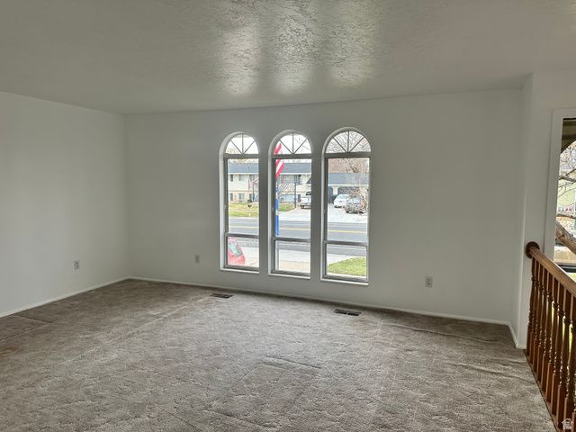 3700 S RIVER VALLEY DR, Riverdale, UT 84405