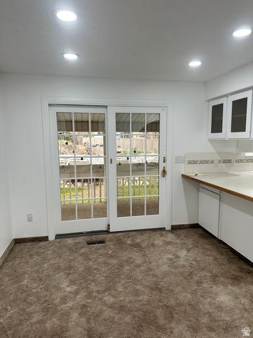 3700 S RIVER VALLEY DR, Riverdale, UT 84405