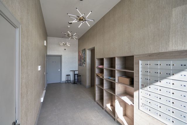 926 E 43rd Street 203, Chicago, IL 60653