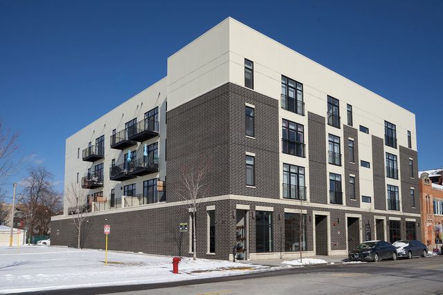 926 E 43rd Street 203, Chicago, IL 60653
