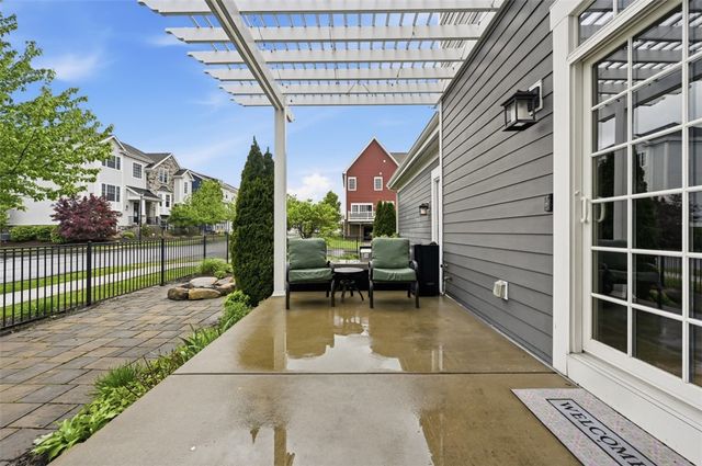 1283 Newbury Highland, South Fayette, PA 15017