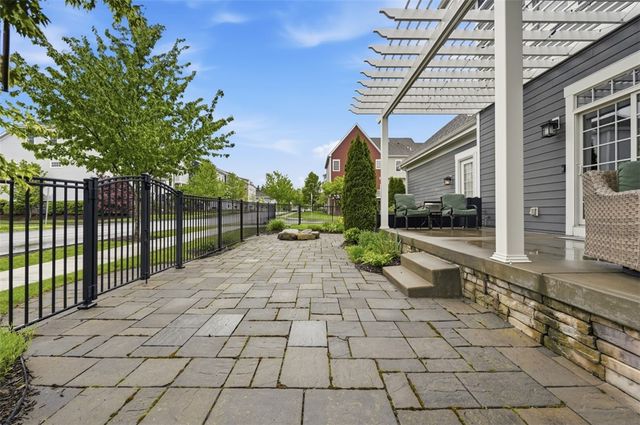 1283 Newbury Highland, South Fayette, PA 15017
