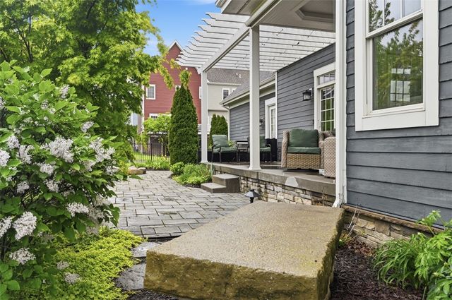 1283 Newbury Highland, South Fayette, PA 15017