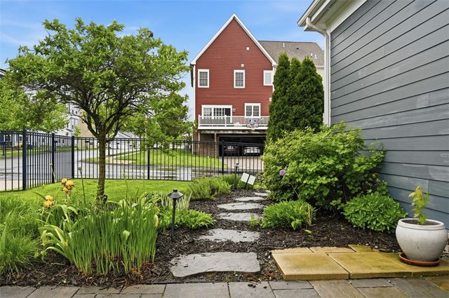 1283 Newbury Highland, South Fayette, PA 15017