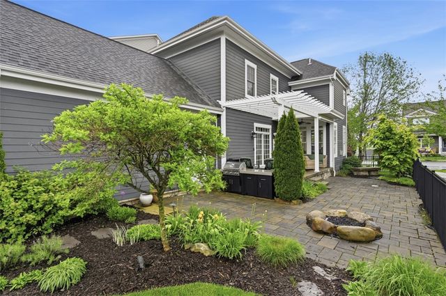 1283 Newbury Highland, South Fayette, PA 15017