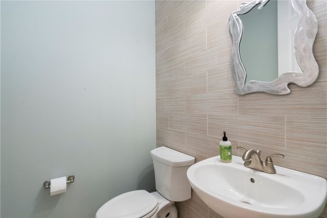 1283 Newbury Highland, South Fayette, PA 15017
