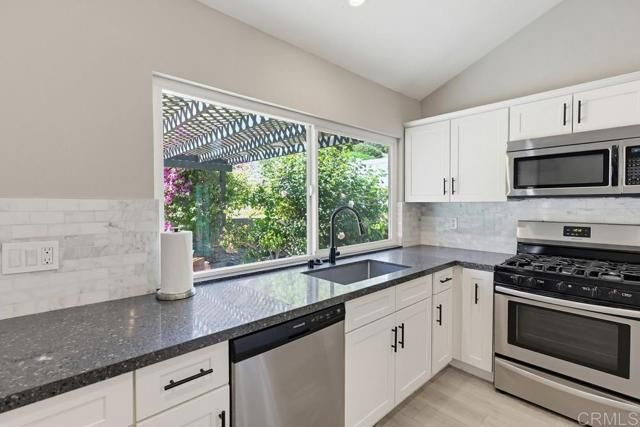 8662 Robles Drive, San Carlos, CA 92119