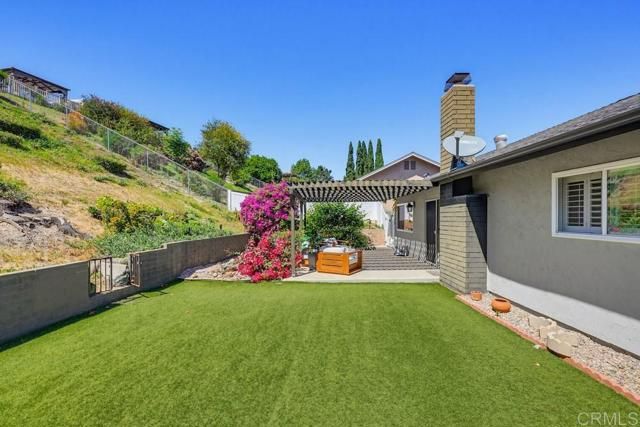 8662 Robles Drive, San Carlos, CA 92119