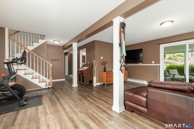 20 Stacy Court, Cheshire, CT 06410