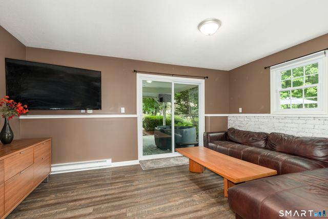 20 Stacy Court, Cheshire, CT 06410