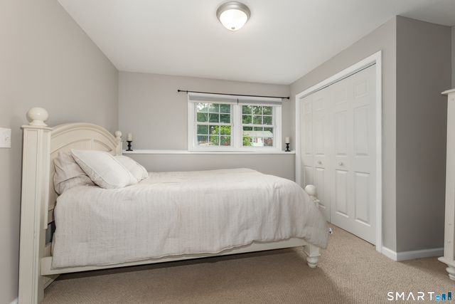 20 Stacy Court, Cheshire, CT 06410
