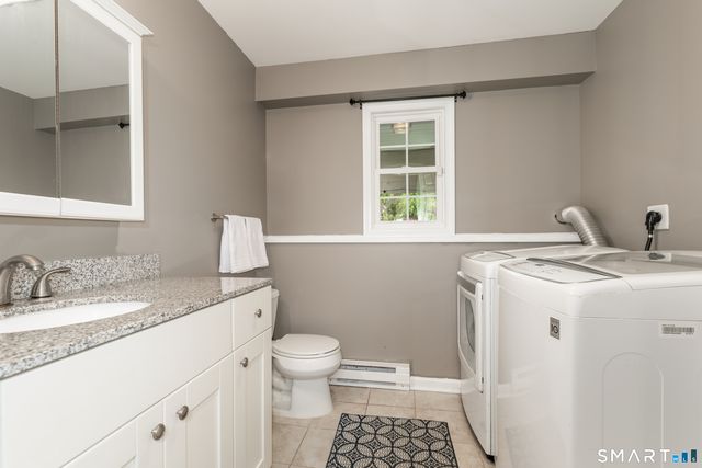 20 Stacy Court, Cheshire, CT 06410