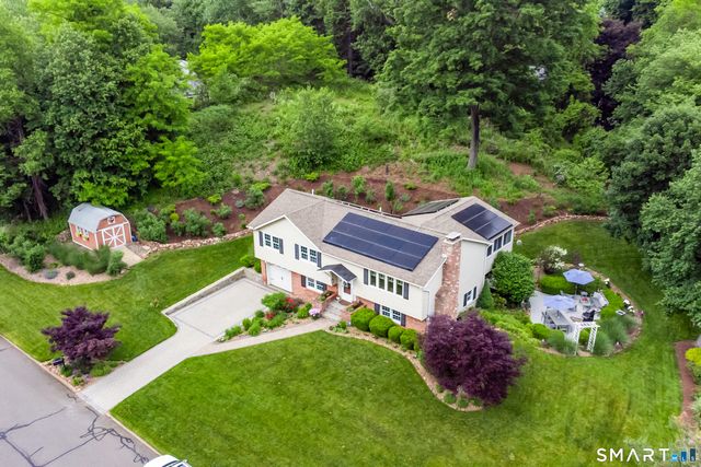 20 Stacy Court, Cheshire, CT 06410