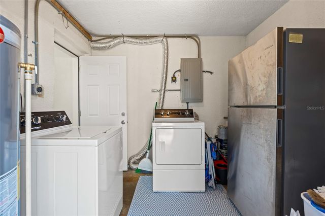 6227 COLUMBIA DRIVE, Bradenton, FL 34207