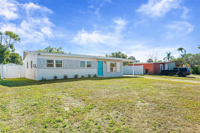 6227 COLUMBIA DRIVE, Bradenton, FL 34207