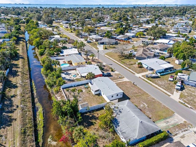 6227 COLUMBIA DRIVE, Bradenton, FL 34207