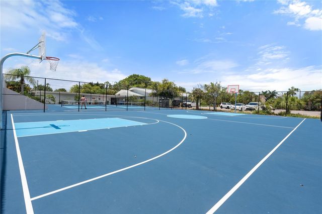 6227 COLUMBIA DRIVE, Bradenton, FL 34207