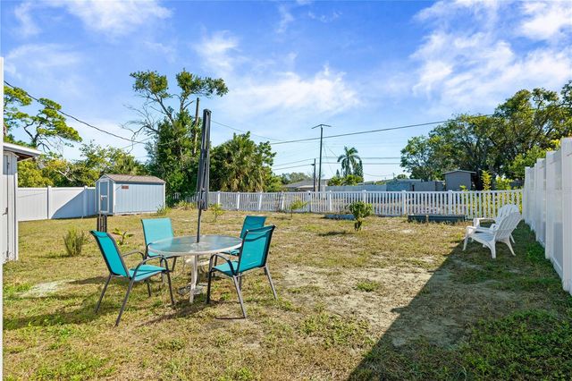 6227 COLUMBIA DRIVE, Bradenton, FL 34207
