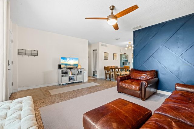 6227 COLUMBIA DRIVE, Bradenton, FL 34207